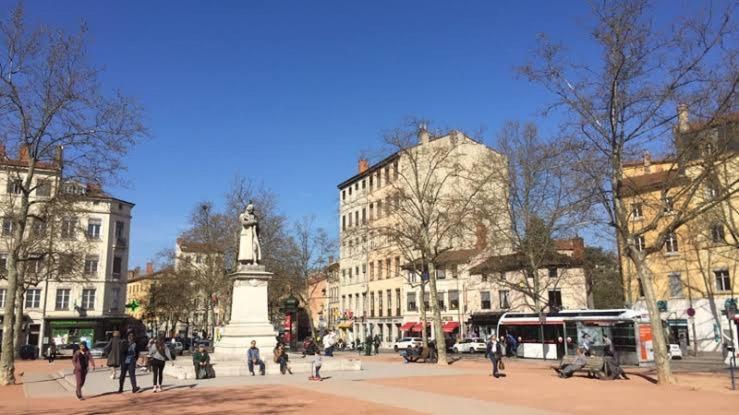 Le Jardin Croix Roussien Appartement Lyon Buitenkant foto